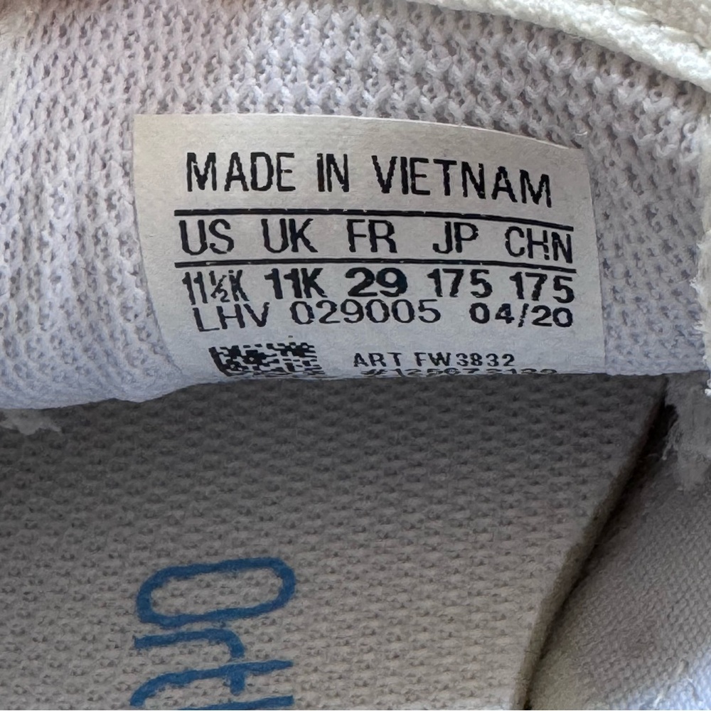 Adidas x Disney Goofy Slip On Sneaker 11.5 - Picture 6 of 6